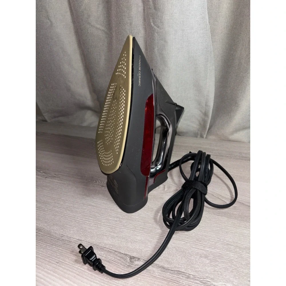 CHI Steam Iron Titanium Infused Ceramic Soleplate 1700 Watts 13101 Tested works